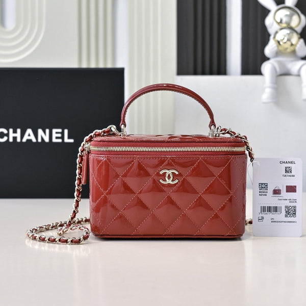 CC 24P Vanity Top Handle 16.5cm Black Patent Calfskin Light Gold Hardware