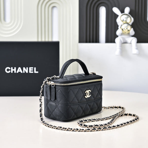 CC 25C Vanity Top Handle 17cm Black Grained Calfskin Light Gold Hardware