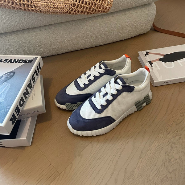 Sneakers HM Bouncing 35 in tela bianca, pelle scamosciata blu, pelle di capra arancione H Seafoam