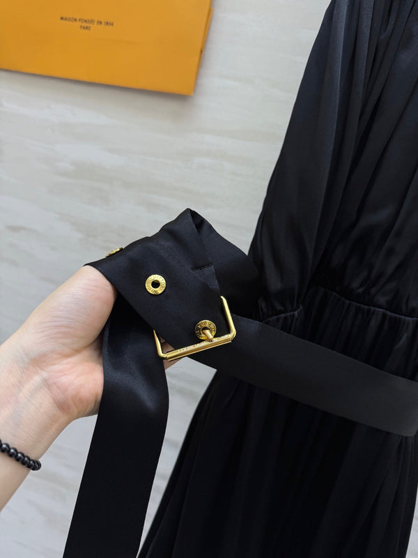 LV 25 Halter Neck Little Black Elegant Dress Black Cotton