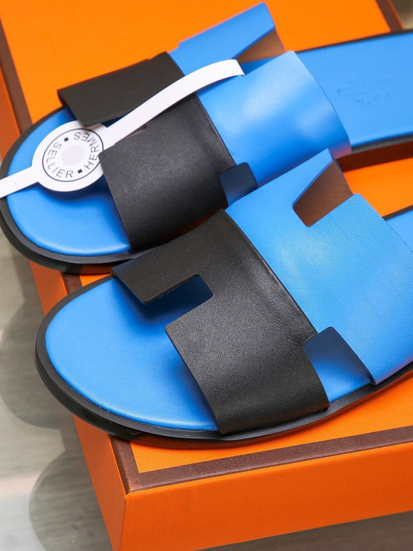 SANDALO HM IZMIR IN PELLE DI AGNELLO COBALTO E NERA