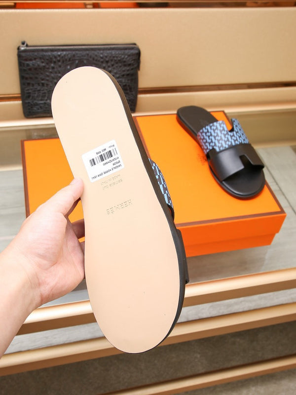 HM IZMIR SANDAL BLACK AND SKY CALFSKIN