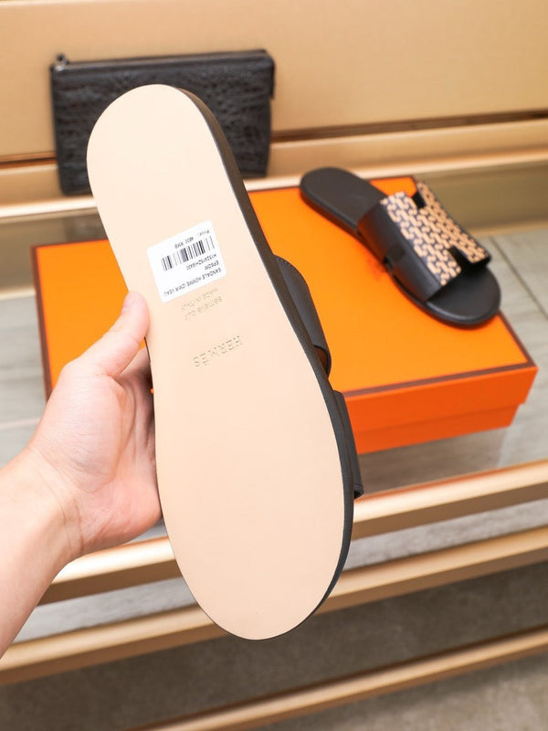 HM IZMIR SANDAL BLACK AND PEACHY LAMBSKIN