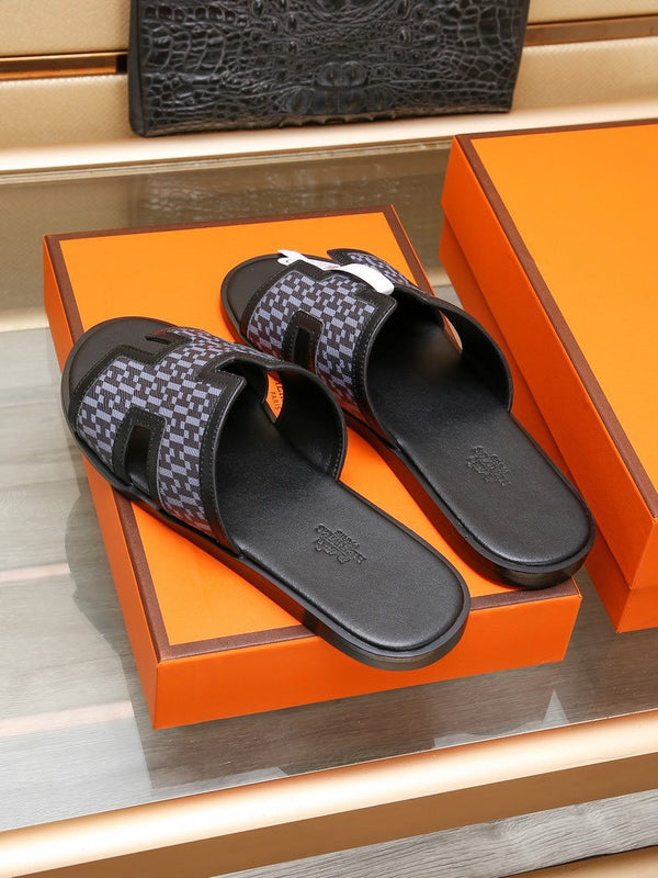 HM ORAN SANDAL BLACK AND LAVENDER LAMBSKIN