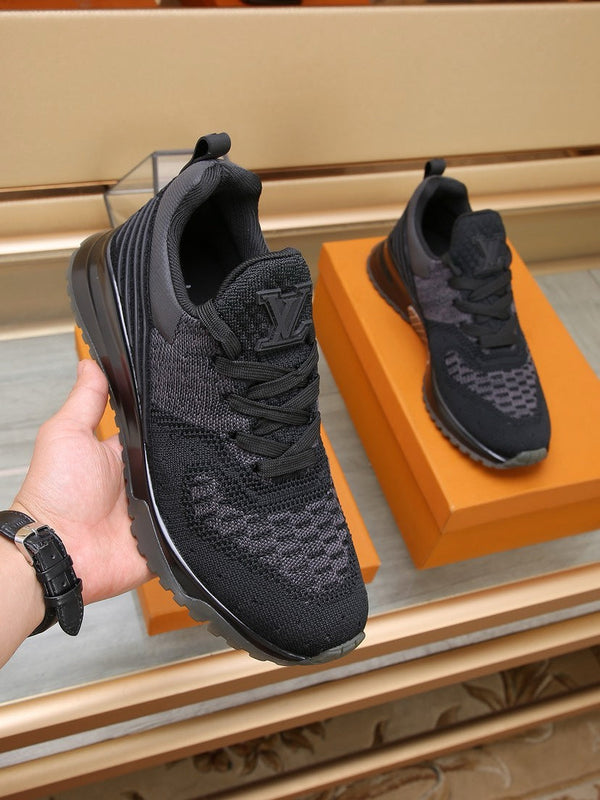 SNEAKERS IN BLACK MESH BREATHABLE AND RUBBER