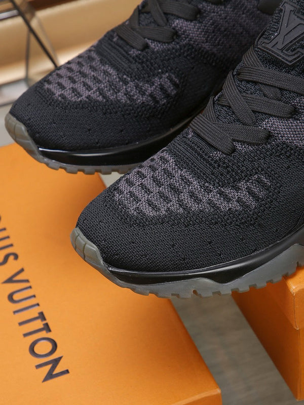 SNEAKERS IN BLACK MESH BREATHABLE AND RUBBER