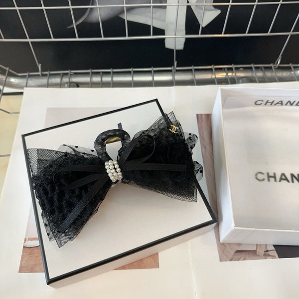 BLACK VOILE FABRIC AND RESIN 423649