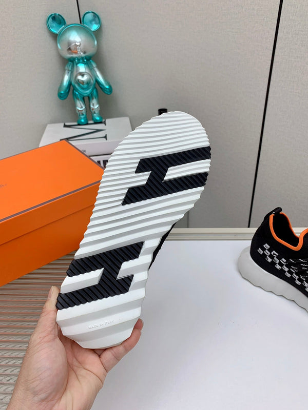 HM Flex slip-on sneaker In Black Woven Fabric 106318