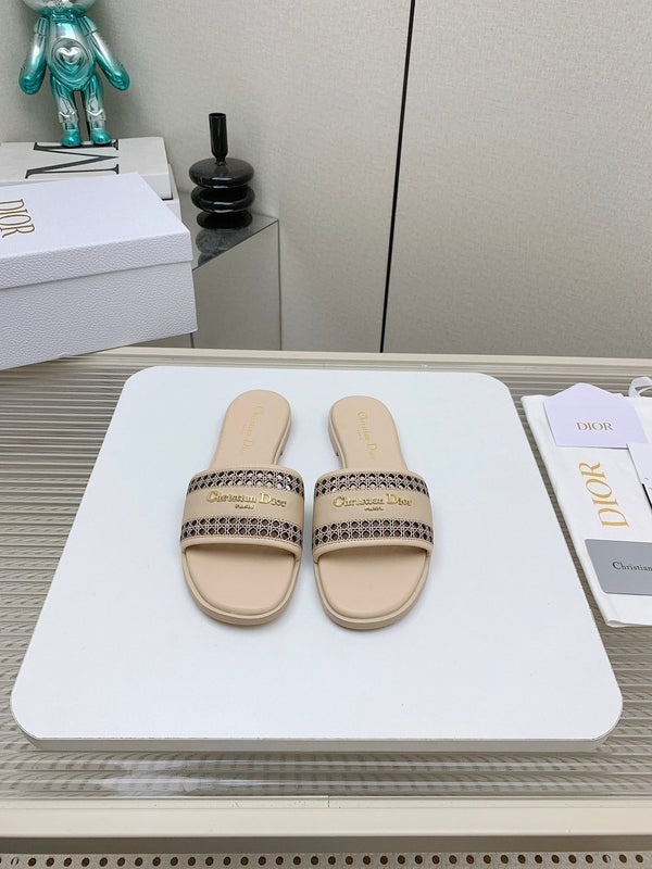 CD D-Lane Slide In Beige Cowhide  106275