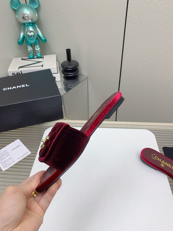 CC Slippers In Dark Red Velvet 148956