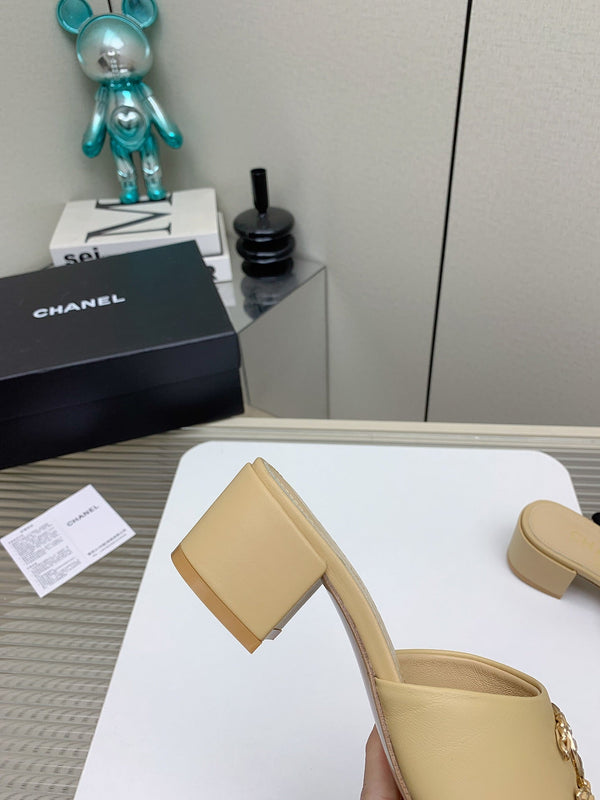 CC Mule Sandals 50m In Beige Lambskin 148980