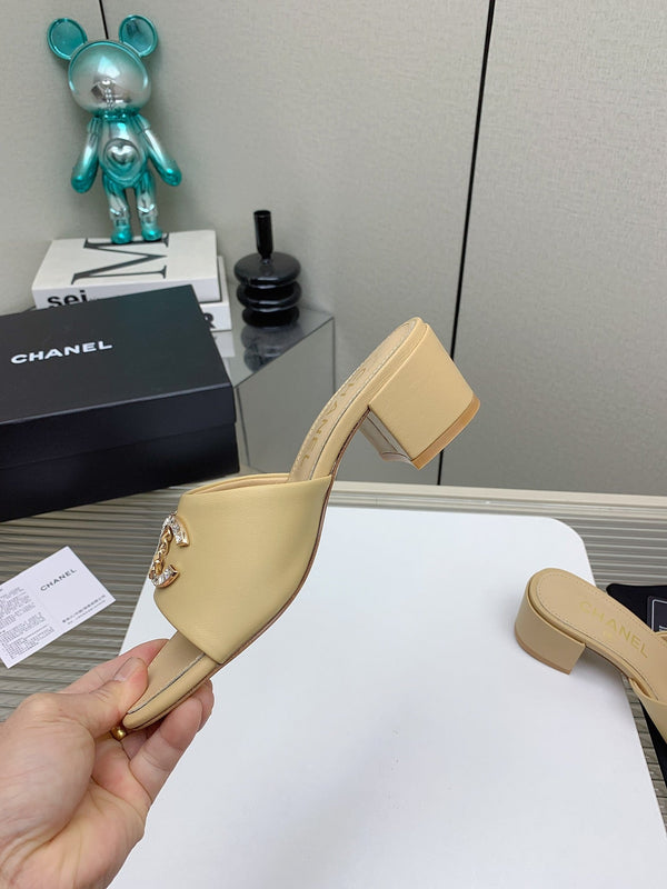 CC Mule Sandals 50m In Beige Lambskin 148980