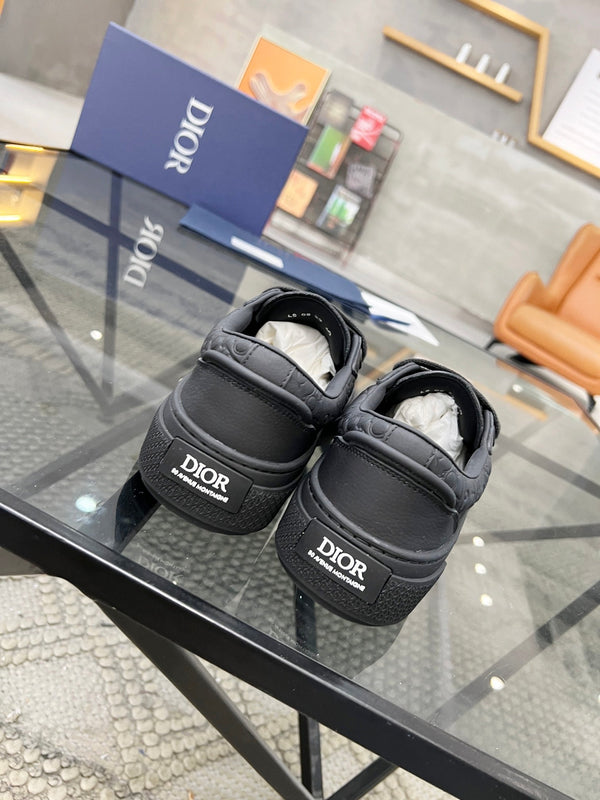 CD B33 SNEAKER BLACK EMBOSSED CALFSKIN