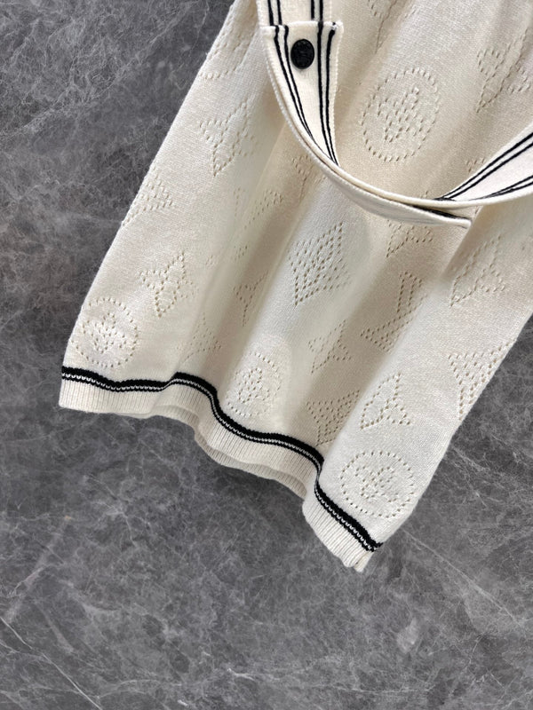 LV 25 White Monogram Wool