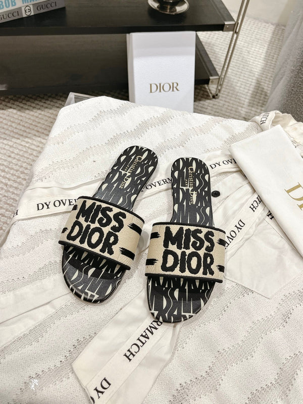 CD 25 Slippers Cotton Fabric 241434