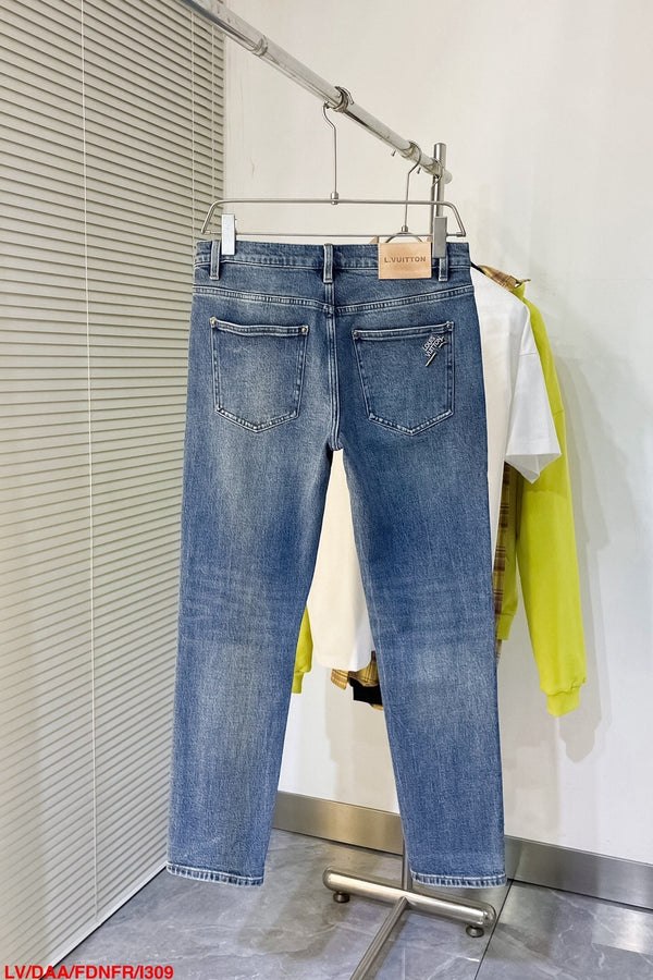 LV JEAN LIGHT BLUE DENIM 239603
