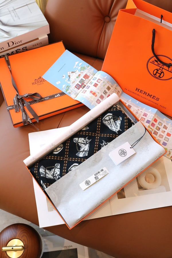 Scarf 140 CM In Black Mix White Cashmere And Silk 335765