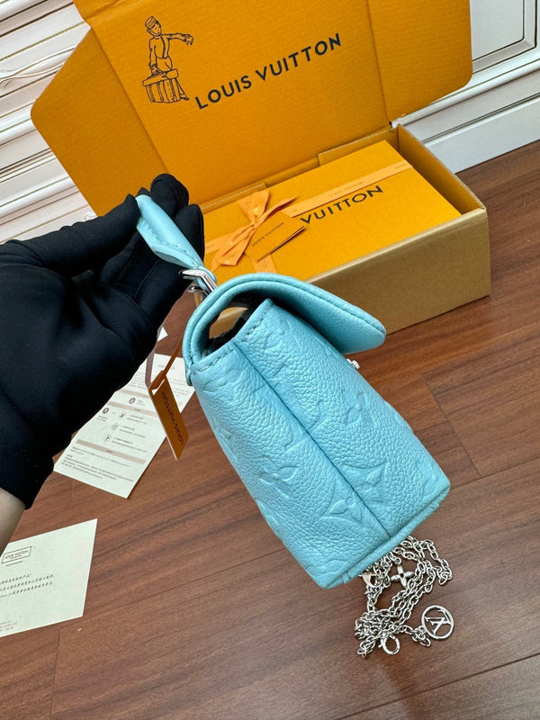 Nano Madeleine 21cm Azur Frost Grained Cowhide Leather