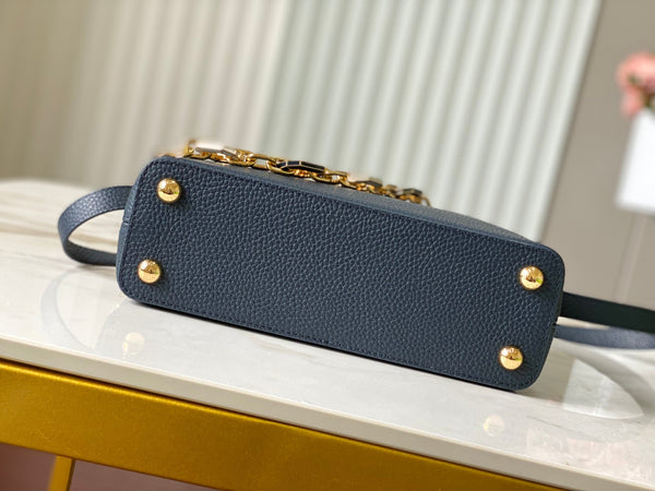 CAPUCINES BB 27CM BLU SCURO PELLE TAURILLON