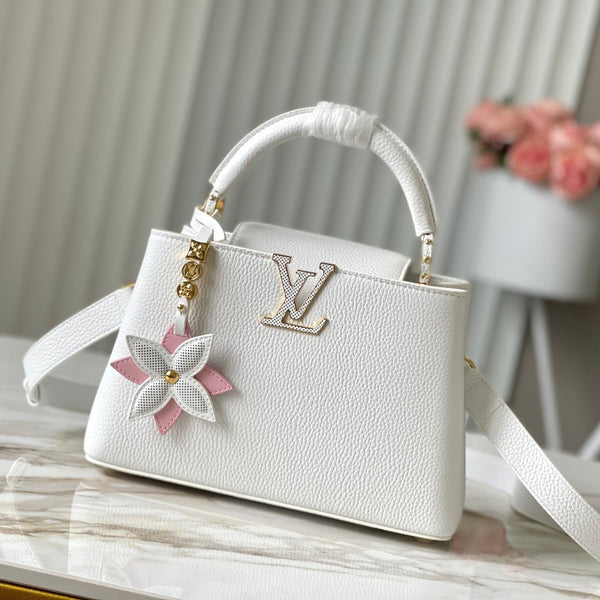 CAPUCINES BB 27 IN BIANCO TAURILLON ORO HARDWARE