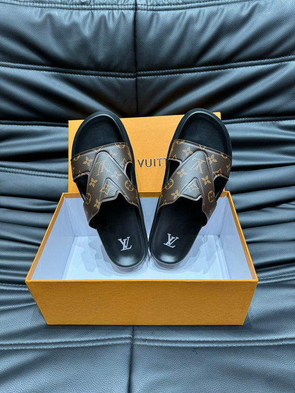 LV OASIS MULE IN CHOCOLATE BROWN MONOGRAM CALFSKIN