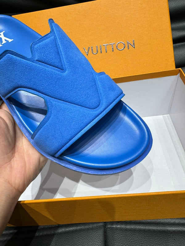 LV OASIS MULE IN COBALT BLUE SUEDE CALFSKIN