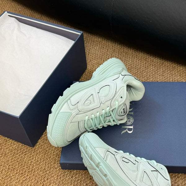 Sneaker CD e Stone Island B30 in pelle di vacchetta turchese chiaro e tessuto a rete in poliestere