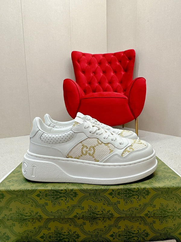 GG TRAINER WHITE CALFSKIN WITH PATTERN