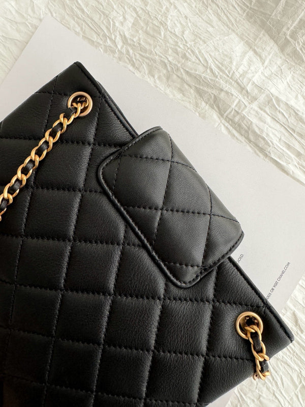 24c cc small shopping bag 21cm black lambskin gold hardware