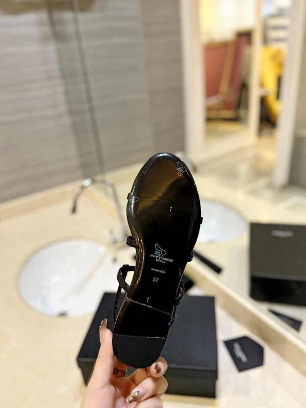 SL CASSANDRA FLAT SANDALS BLACK CALFSKIN