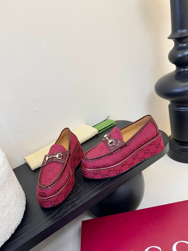 Mocassino con zeppa GC 2025 Horsebit in tela rossa e pelle bovina 296842
