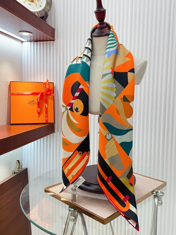 Parade en Fanfare Scarf 90 CM In Colorful Silk Twill 193839