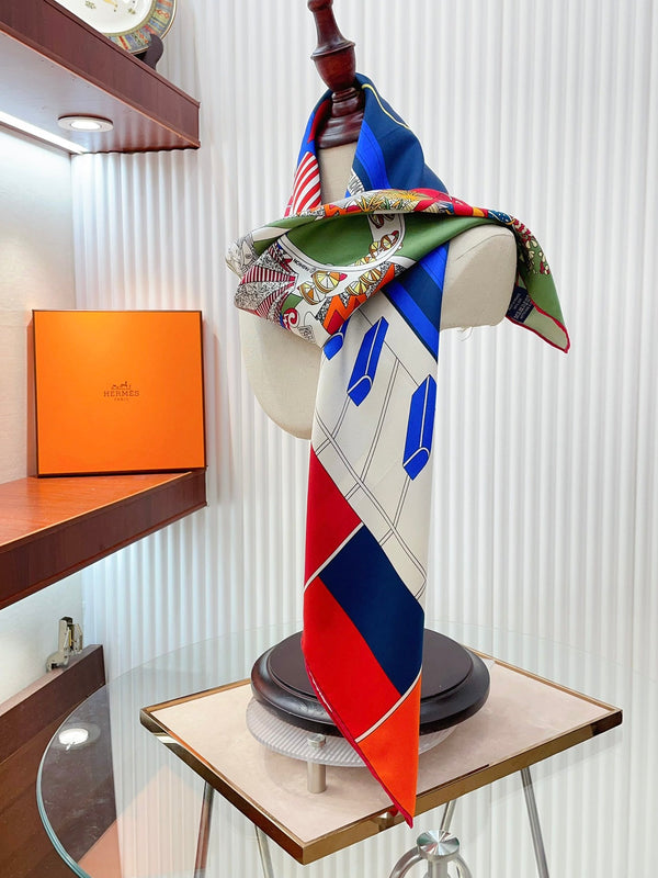 En Studio Scarf 90 CM In Colorful Silk Twill  235406