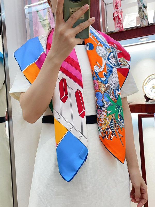 En Studio Scarf 90 CM In Colorful Silk Twill  235408