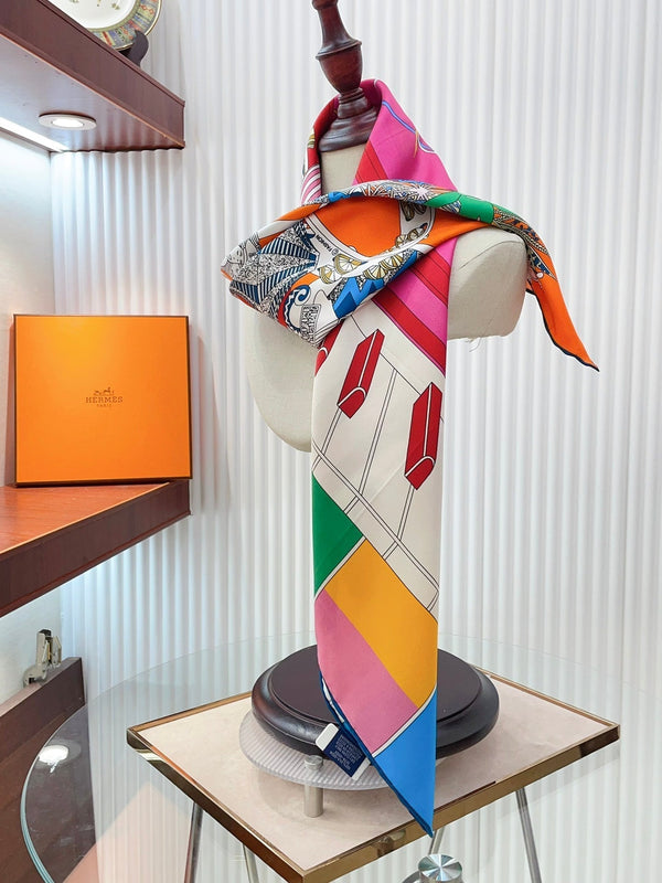 En Studio Scarf 90 CM In Colorful Silk Twill  235408