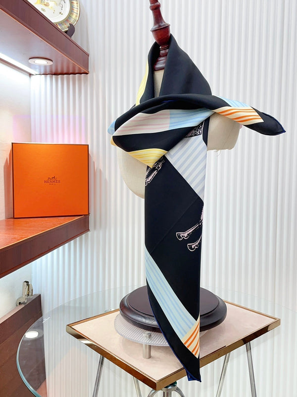 Garde-Robe Pop Detail Scarf 90 CM In Black Colorful Silk Twill 337136