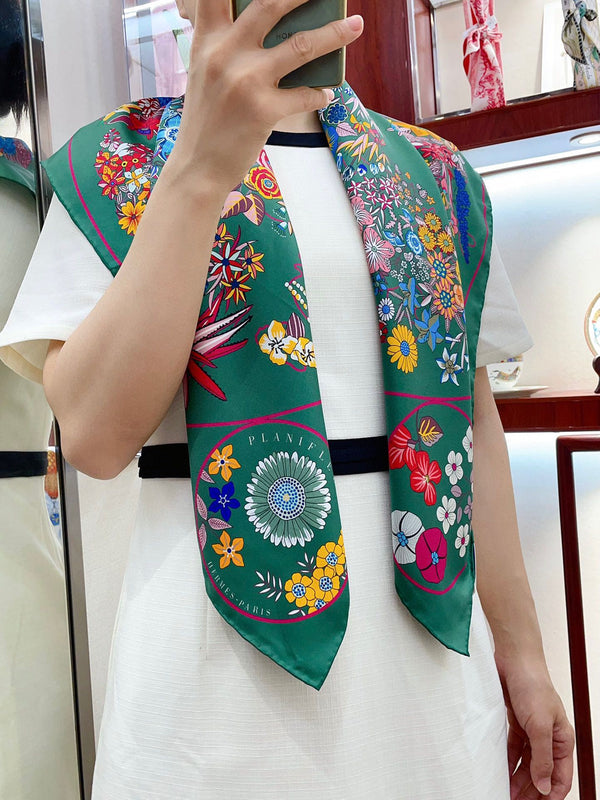 Planifleurs scarf 90 CM In Green Colorful Silk Twill 249921