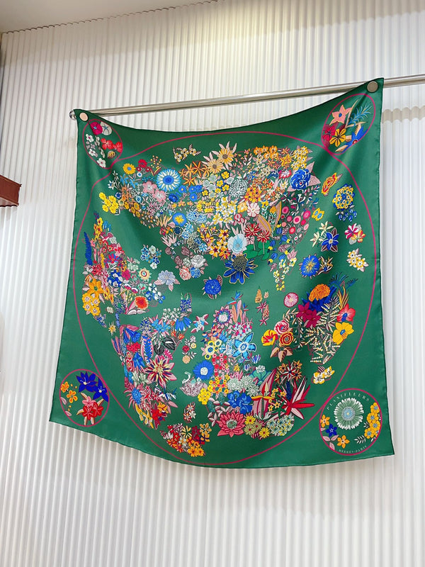 Planifleurs scarf 90 CM In Green Colorful Silk Twill 249921
