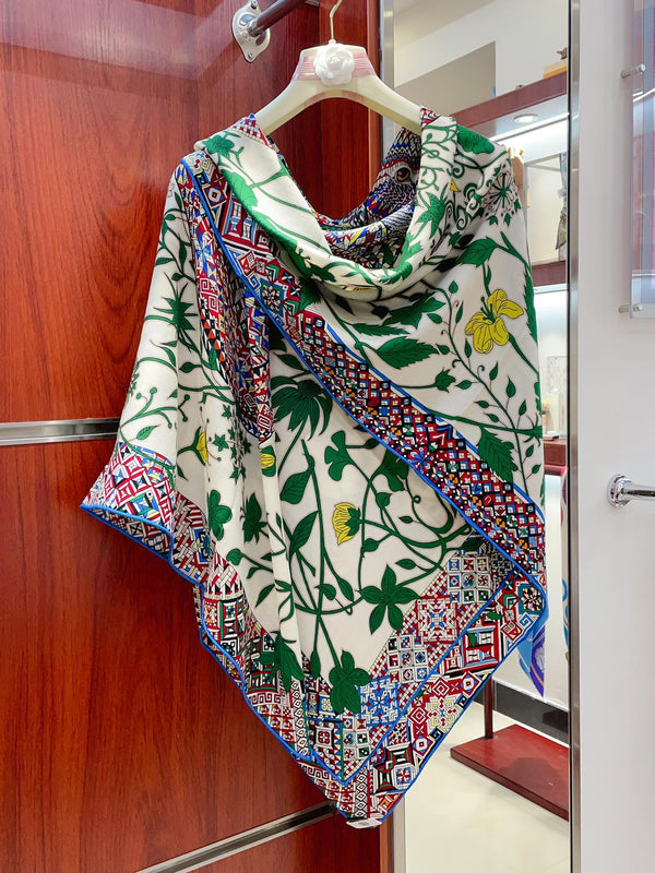 Le Jaguar Et Le Colibri Shawl 135 CM Green Colorful Cashmere And Silk 281676