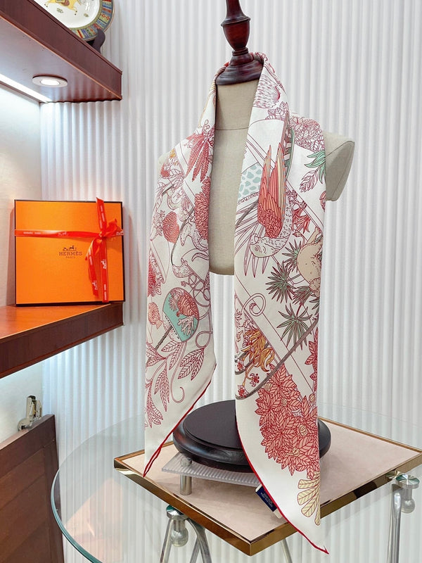 Precious Paradise Scarf 90 CM In Pink Colorful Silk Twill 294485