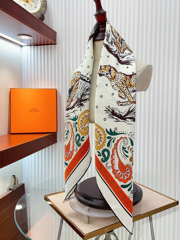 Guepards Bandana Double Face Scarf 90 CM In Colorful Silk 301847