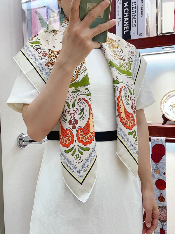 Guepards Bandana Double Face Scarf 90 CM In Colorful Silk 301849