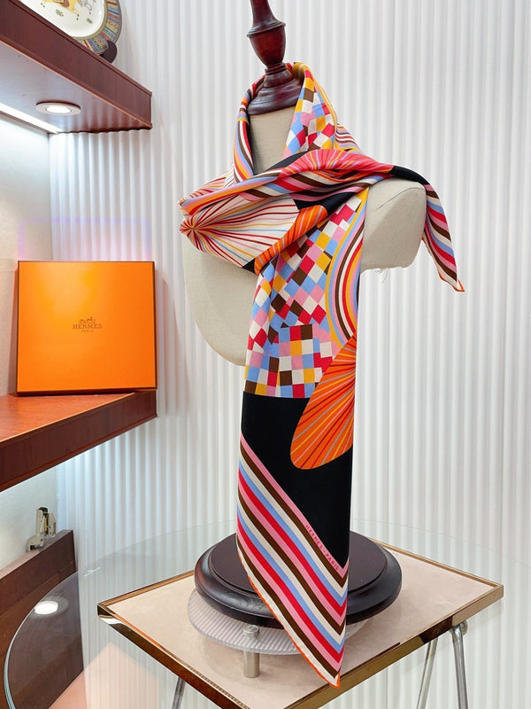 Flores Del Este Scarf 90 CM Black Colorful Silk Twill 310313