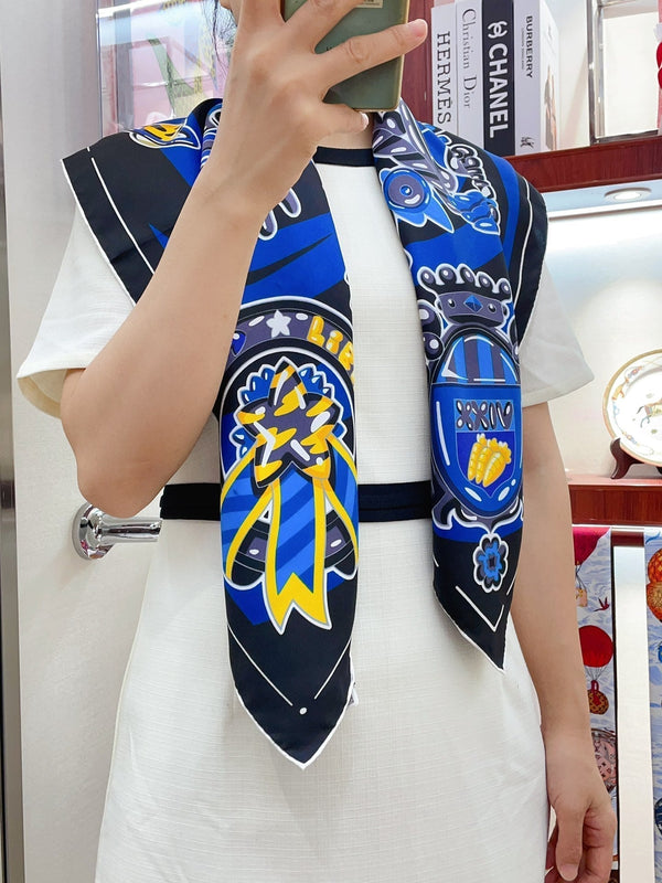 Candy Libris Scarf 90 CM In Dark Blue Colorful Silk Twill 319212