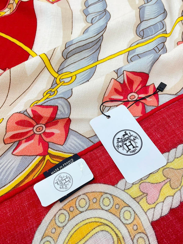 Sciarpa a forma di cuore quadrato, 140 cm, in cashmere e seta colorati rossi 335858