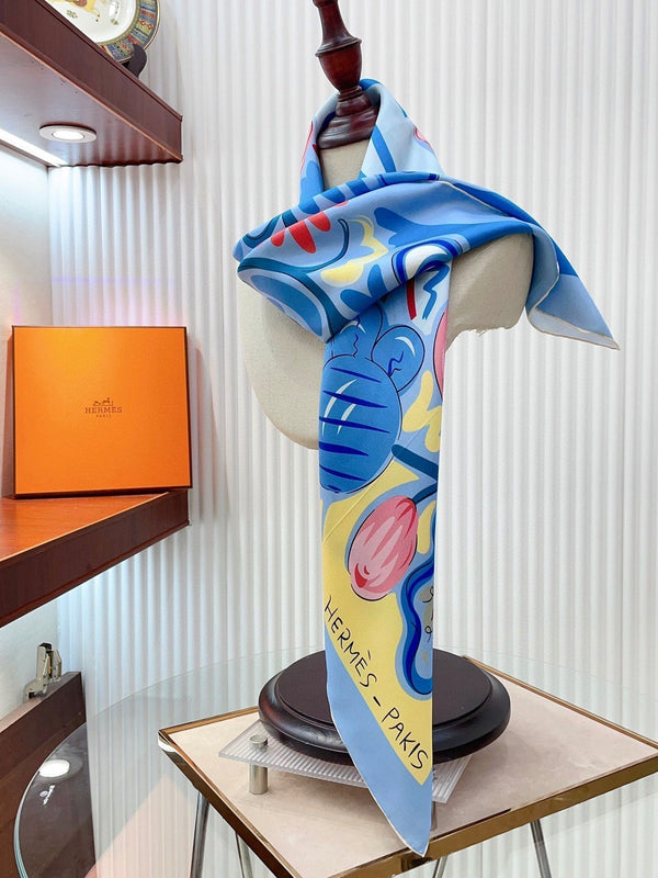 Le Cheval De Kazumi Scarf 90 CM Blue Colorful Silk Twill 347387