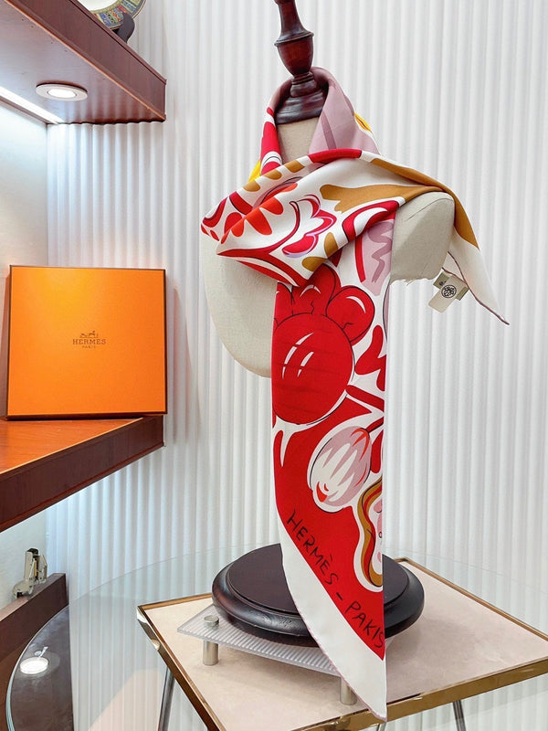 Le Cheval De Kazumi Scarf 90 CM Red Colorful Silk Twill 347388