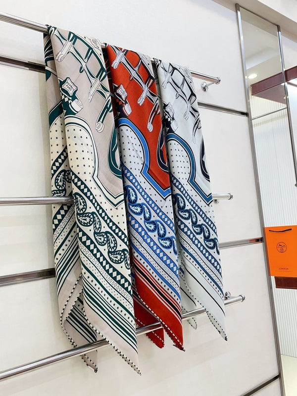 LES ROUES DE PHAETON BANDANA SHAWL 140 CM COLORFUL 385446