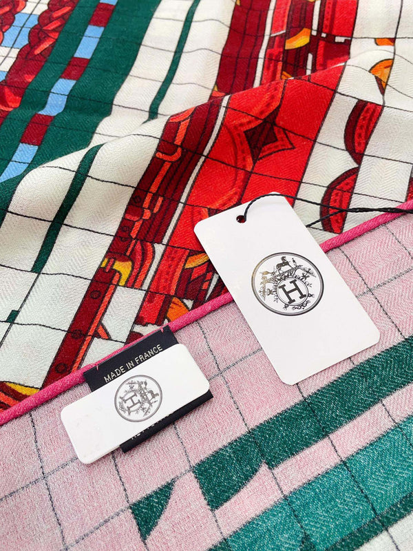 Coaching Deja-Vu Shawl 140 CM Pink Colorful Cashmere And Silk 398264