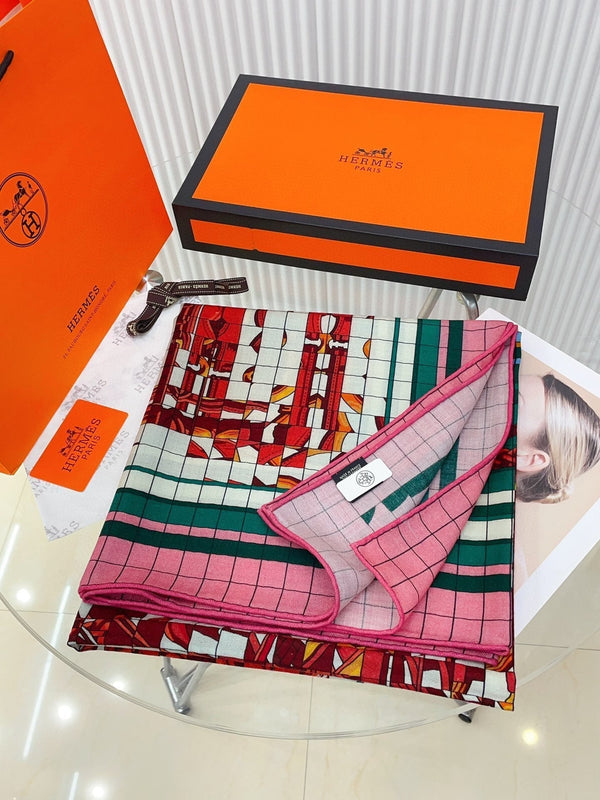 Coaching Deja-Vu Shawl 140 CM Pink Colorful Cashmere And Silk 398264